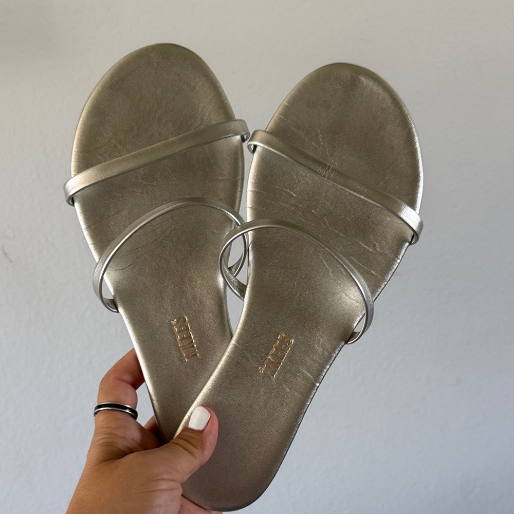 Metallic Silver Strappy Women's Slide Sandals running big in my opinion